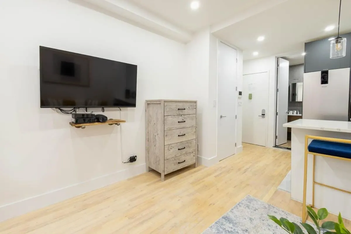 Апартаменты 1597-1 Large Studio In The Unit Prime Ues Нью-Йорк