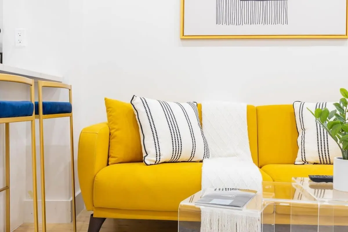 1597-1 Large Studio In The Unit Prime Ues New York Apartment