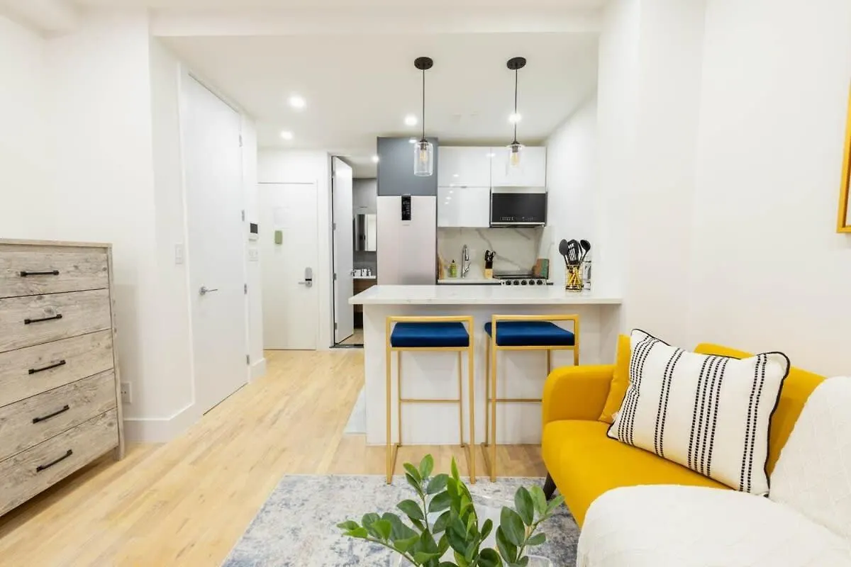 Apartment 1597-1 Large Studio In The Unit Prime Ues New York