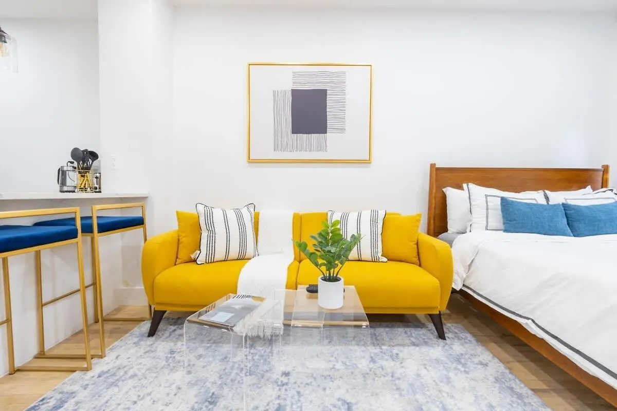 1597-1 Large Studio In The Unit Prime Ues New York Apartment